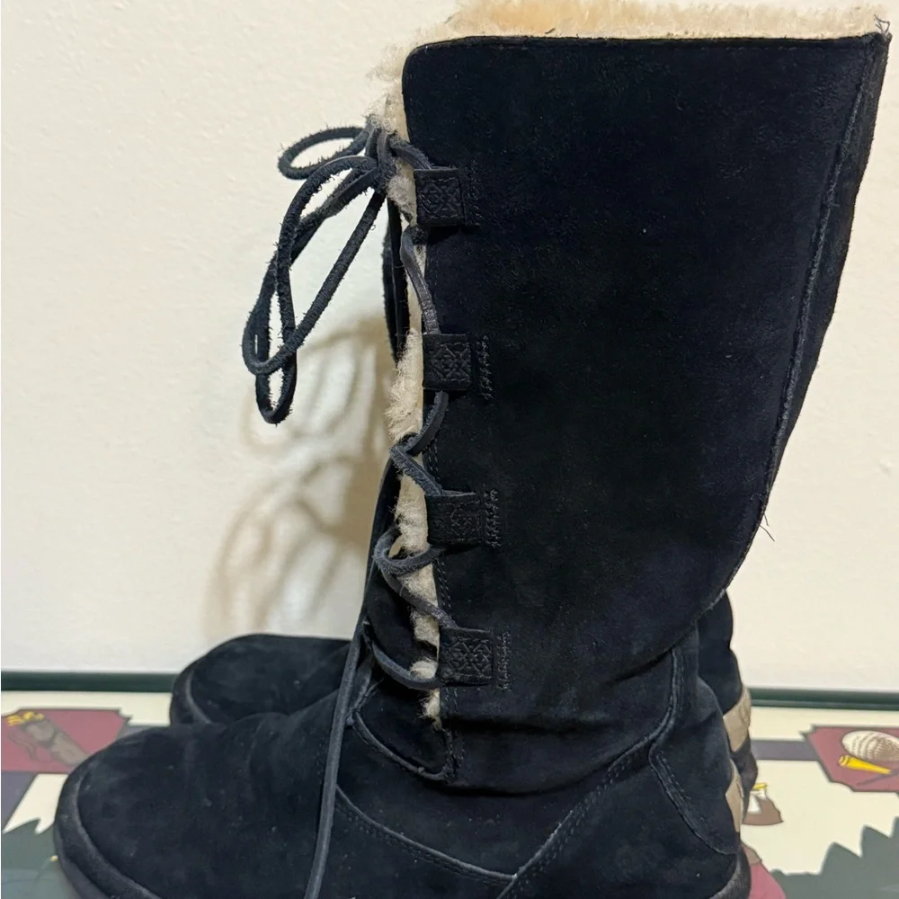 UGG‎ Whitley Tall Lace Up Boots in Black Size 9